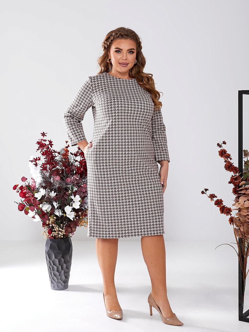 Женское платье -футляр теплое 