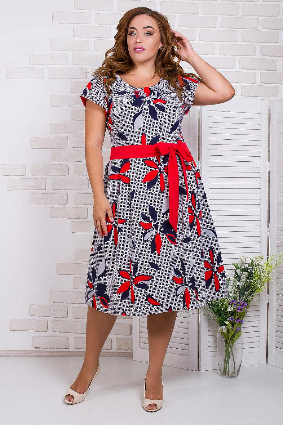 Женское платье с поясом и карманами