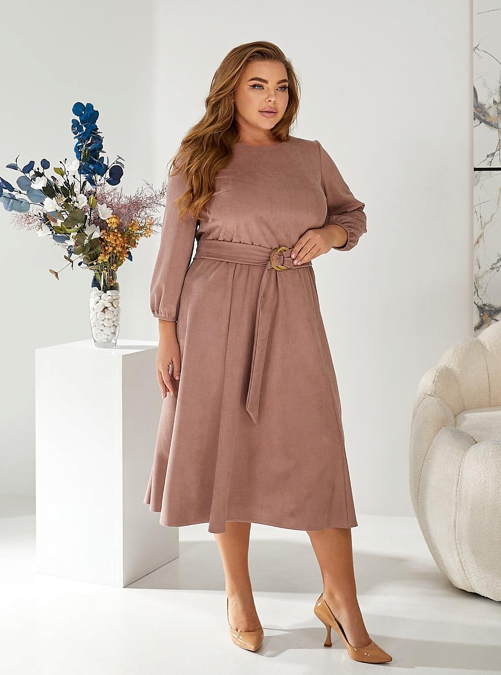 Женское платье замшевое с юбкой годэ