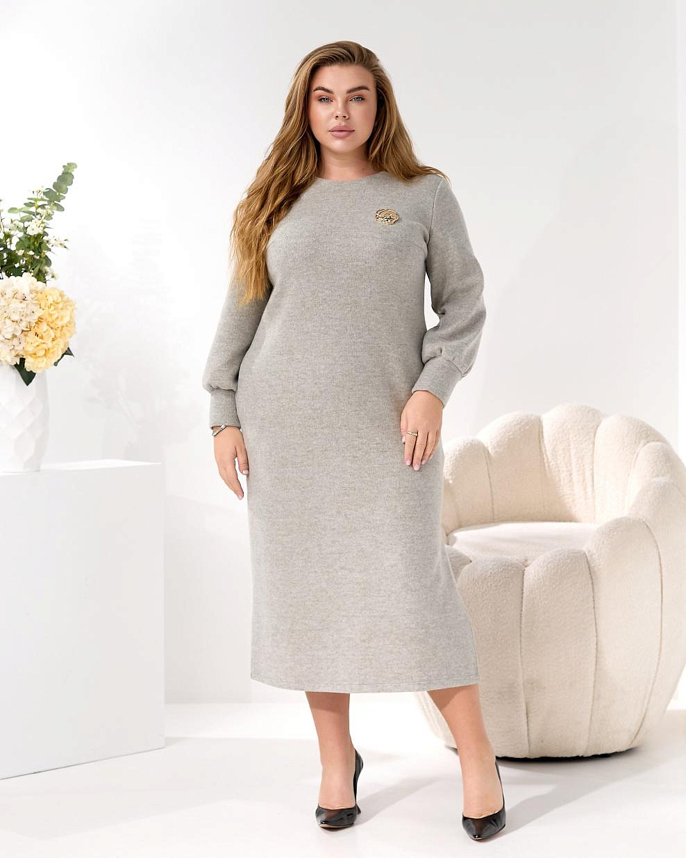 Женское платье теплое миди