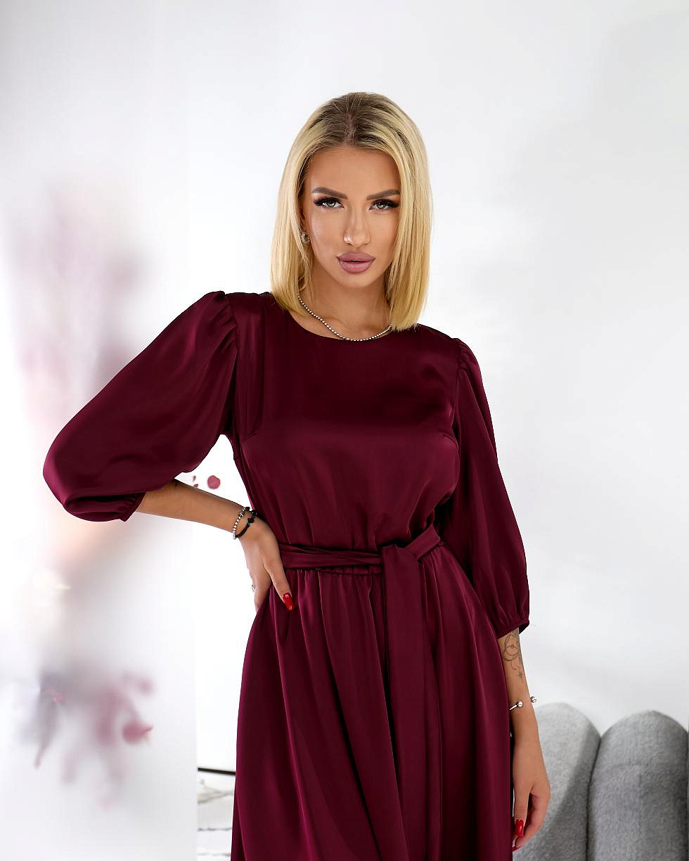 Женское платье шелковое с юбкой клеш