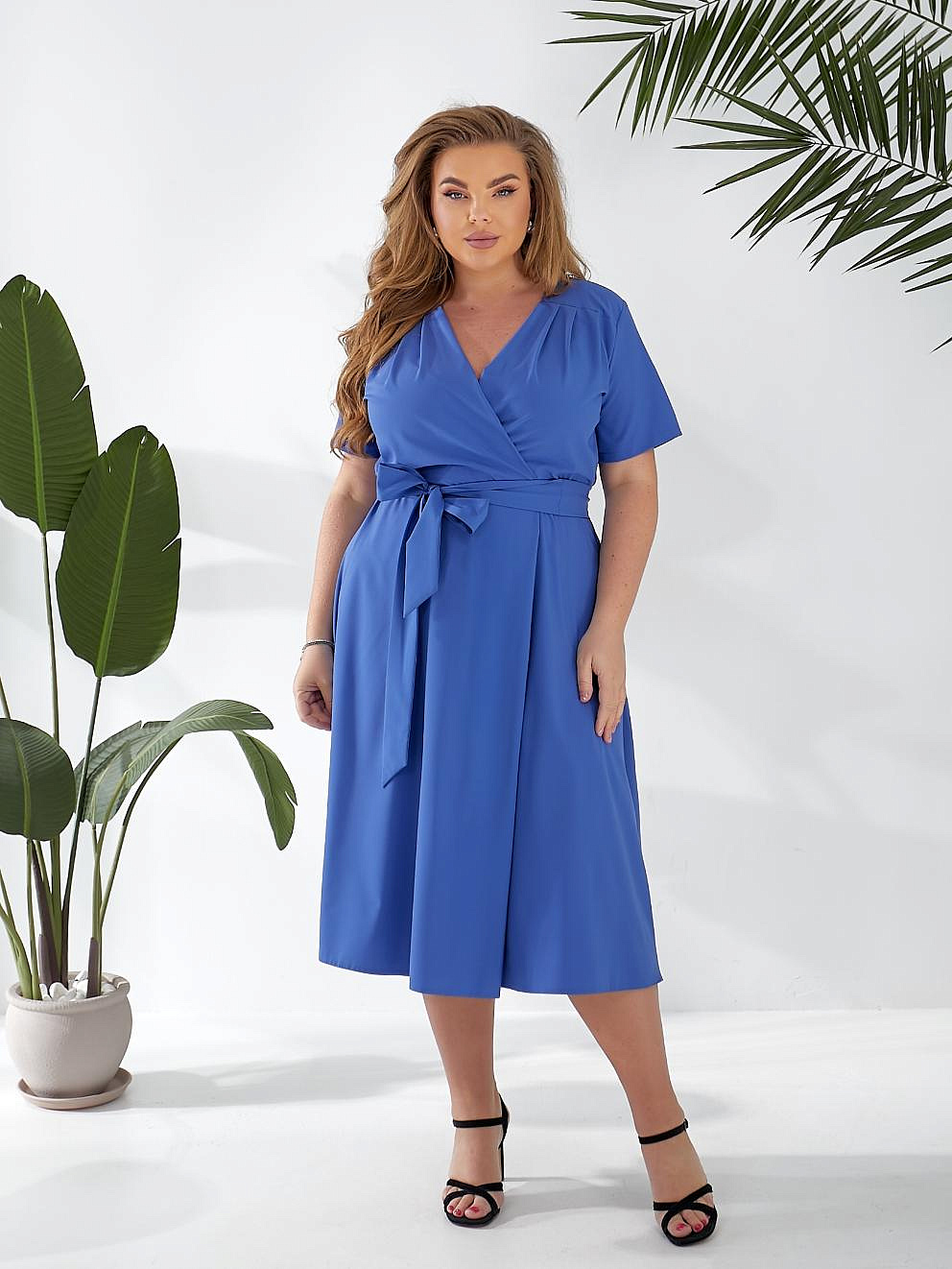 Женское платье клеш однотонное