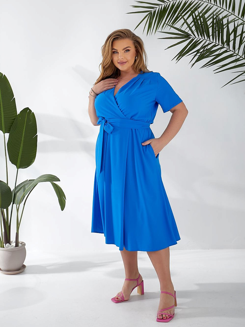 Женское платье клеш однотонное