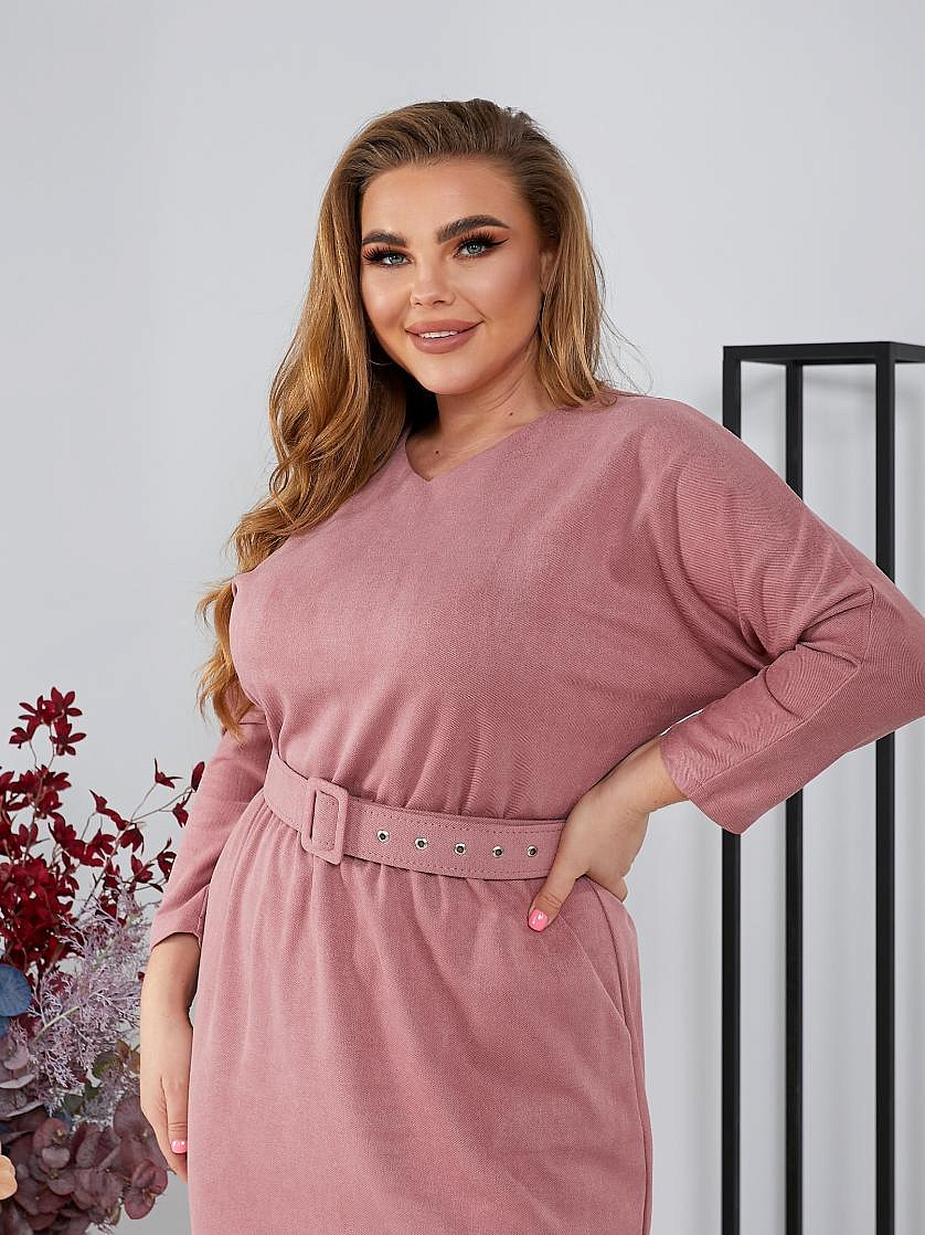 Замшевое платье с разрезами по бокам