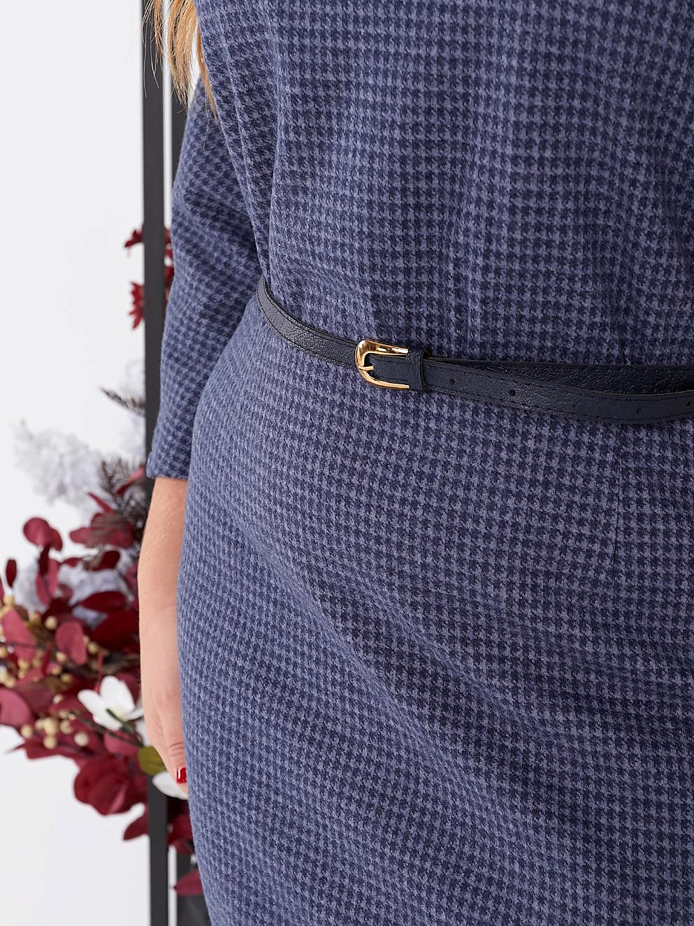 Теплое платье со сборкой по талии