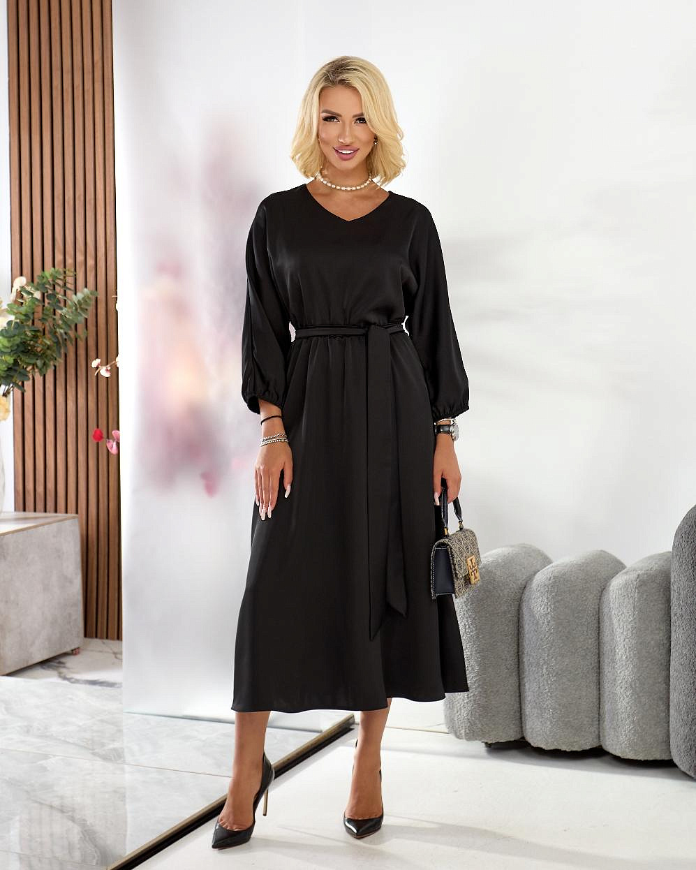 Женское платье нарядное из шелка